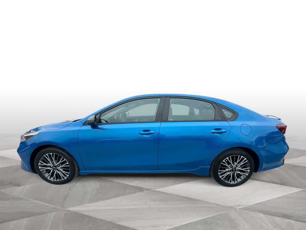 Thumbnail: 2023 Kia Forte - 5