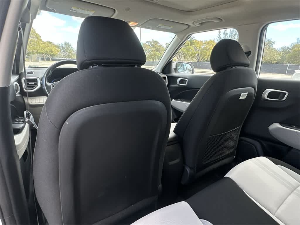 Thumbnail: 2023 Hyundai Venue - 23