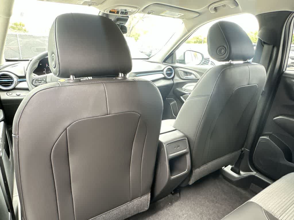 Thumbnail: 2025 Chevrolet Trax - 23