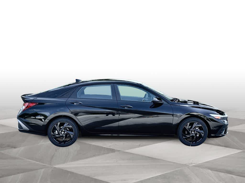 Thumbnail: 2026 Hyundai Elantra - 9