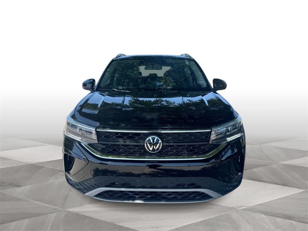 Thumbnail: 2022 Volkswagen Taos - 3