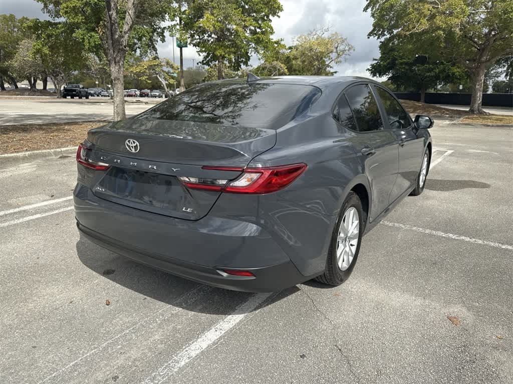 2025 Toyota Camry LE 8