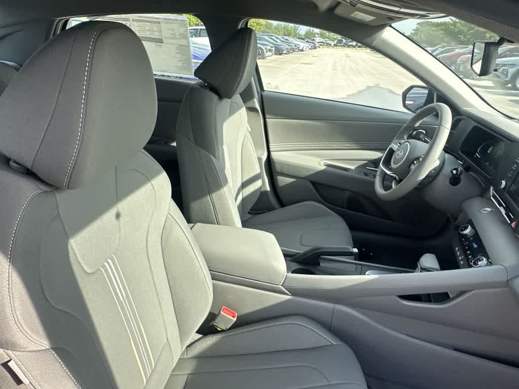 Thumbnail: 2026 Hyundai Elantra - 11