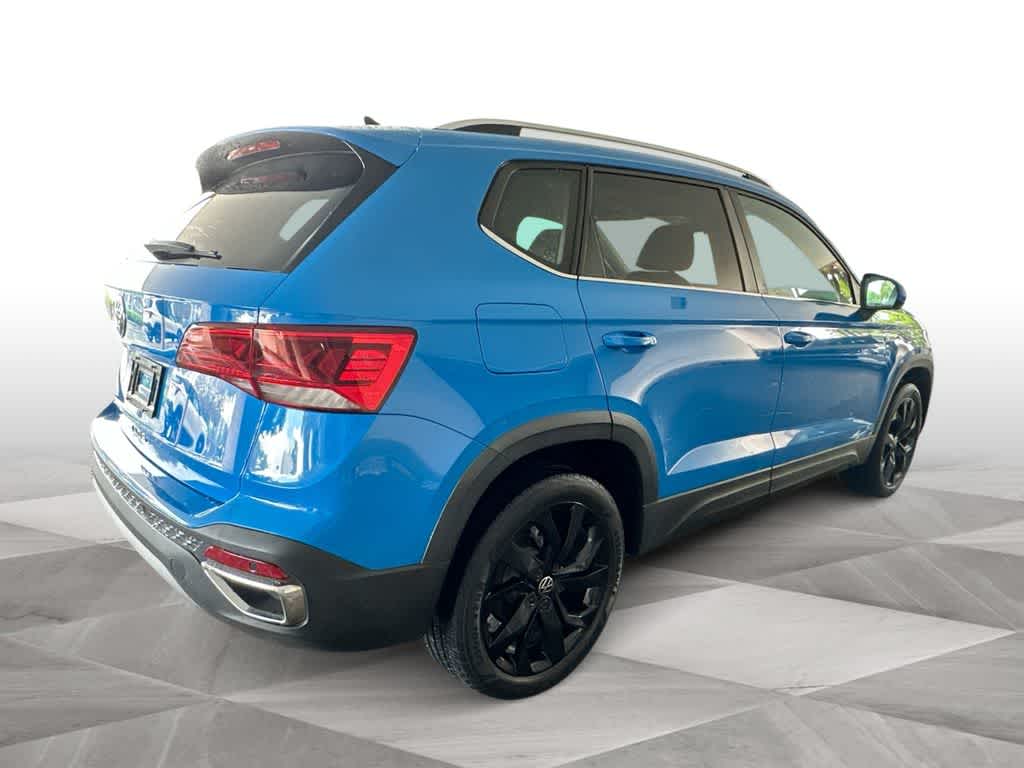 Thumbnail: 2022 Volkswagen Taos - 8