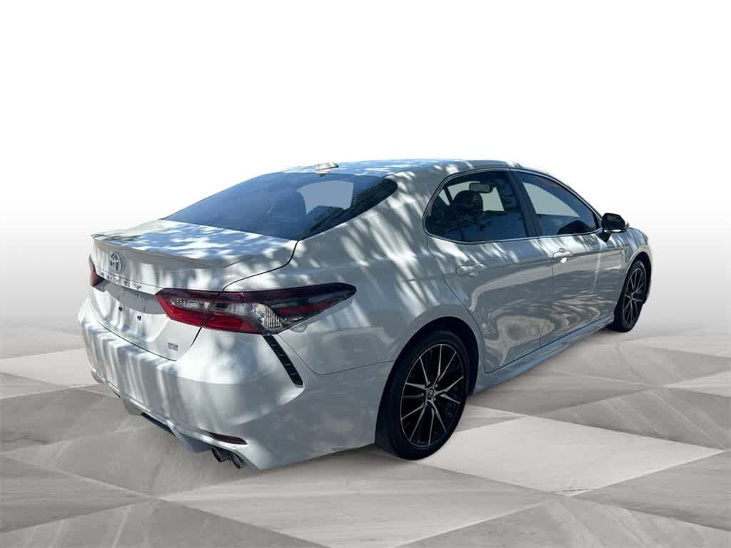 2024 Toyota Camry SE 8