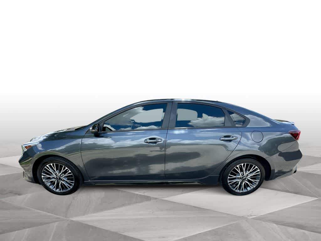 Thumbnail: 2024 Kia Forte - 5