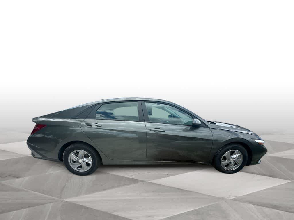 Thumbnail: 2026 Hyundai Elantra - 9