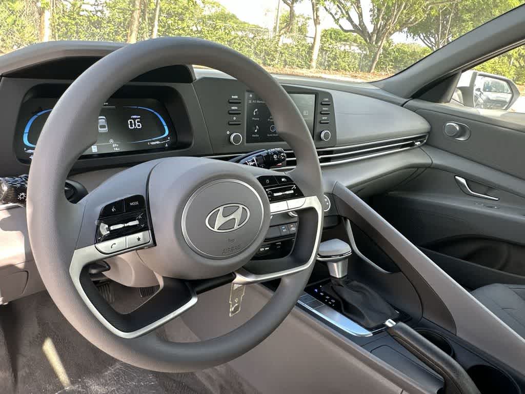 Thumbnail: 2026 Hyundai Elantra - 16