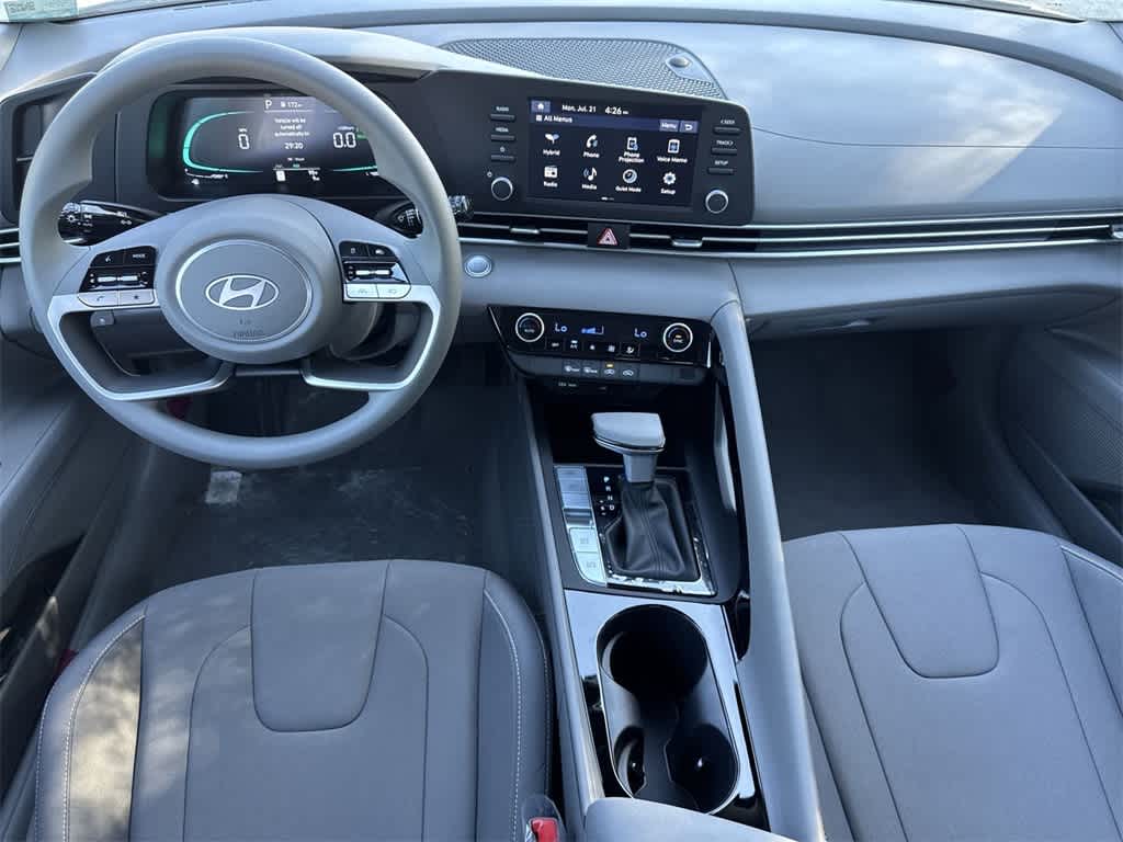Thumbnail: 2025 Hyundai Elantra - 24