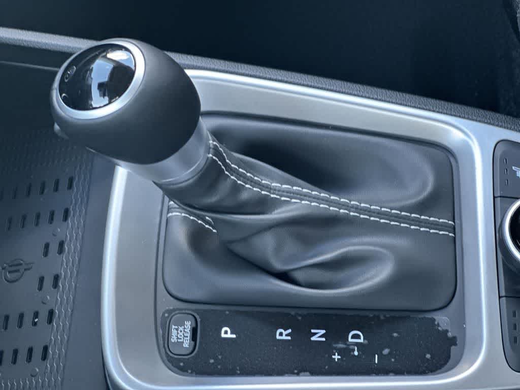 Thumbnail: 2026 Hyundai Venue - 21