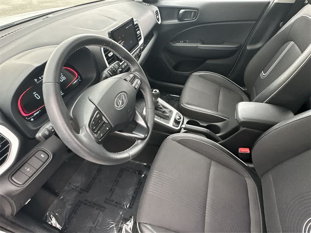 Thumbnail: 2023 Hyundai Venue - 13