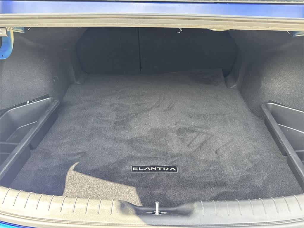 Thumbnail: 2024 Hyundai Elantra - 25