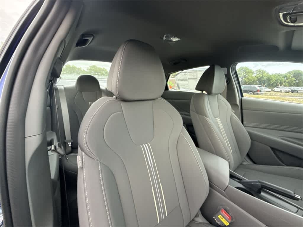 Thumbnail: 2025 Hyundai Elantra - 27