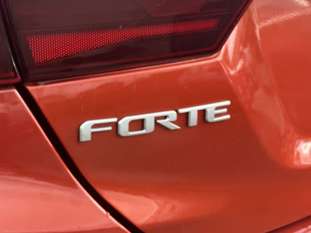 Thumbnail: 2023 Kia Forte - 11