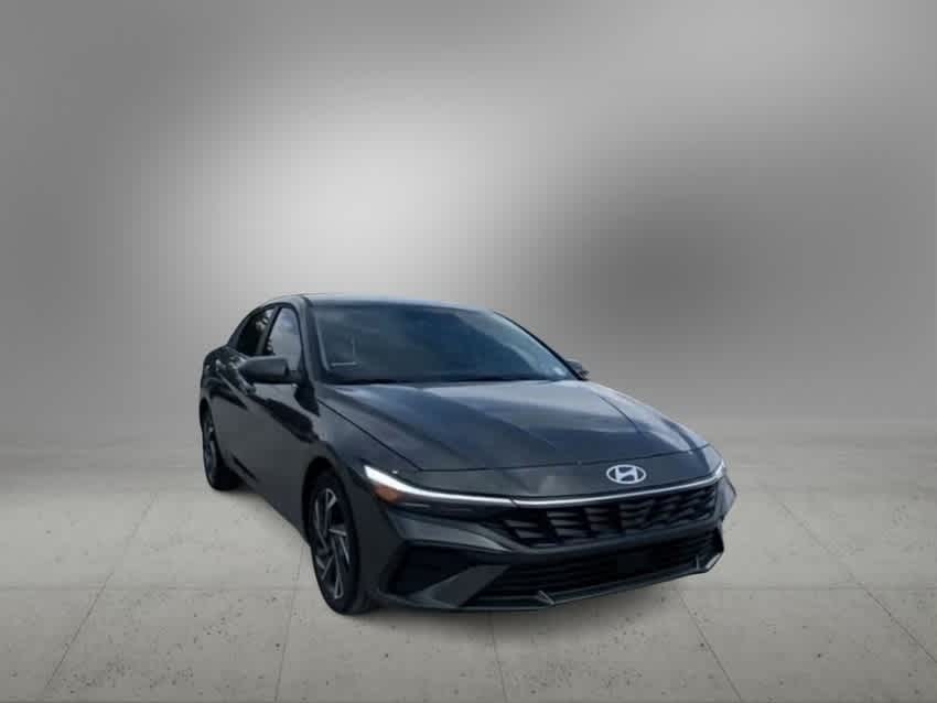 2024 Hyundai Elantra SEL 4