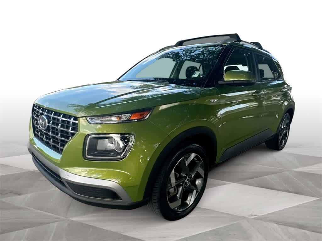 Thumbnail: 2023 Hyundai Venue - 4