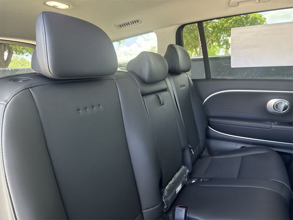 2026 Hyundai Ioniq SEL 26