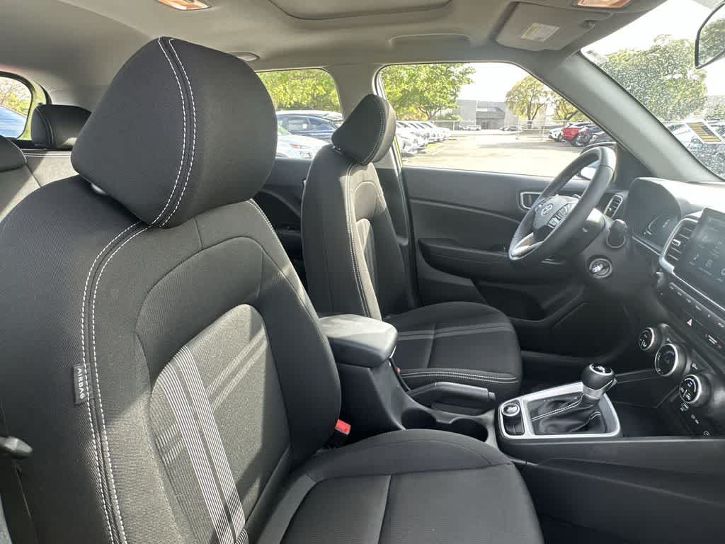 Thumbnail: 2023 Hyundai Venue - 27