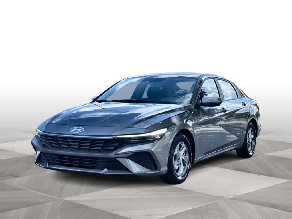 Thumbnail: 2024 Hyundai Elantra - 4