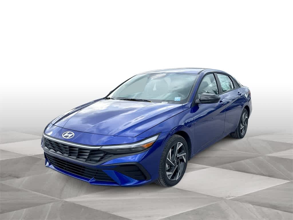 Thumbnail: 2025 Hyundai Elantra - 4