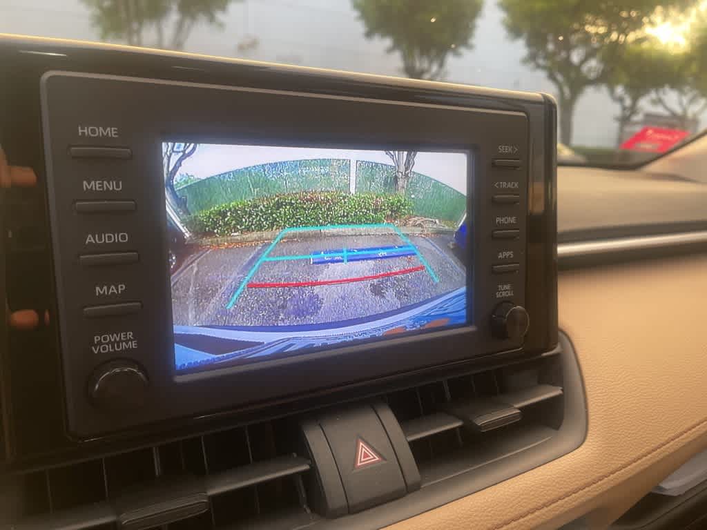 Thumbnail: 2019 Toyota RAV4 - 14