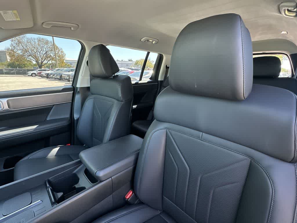 Thumbnail: 2025 Hyundai Santa Fe - 14