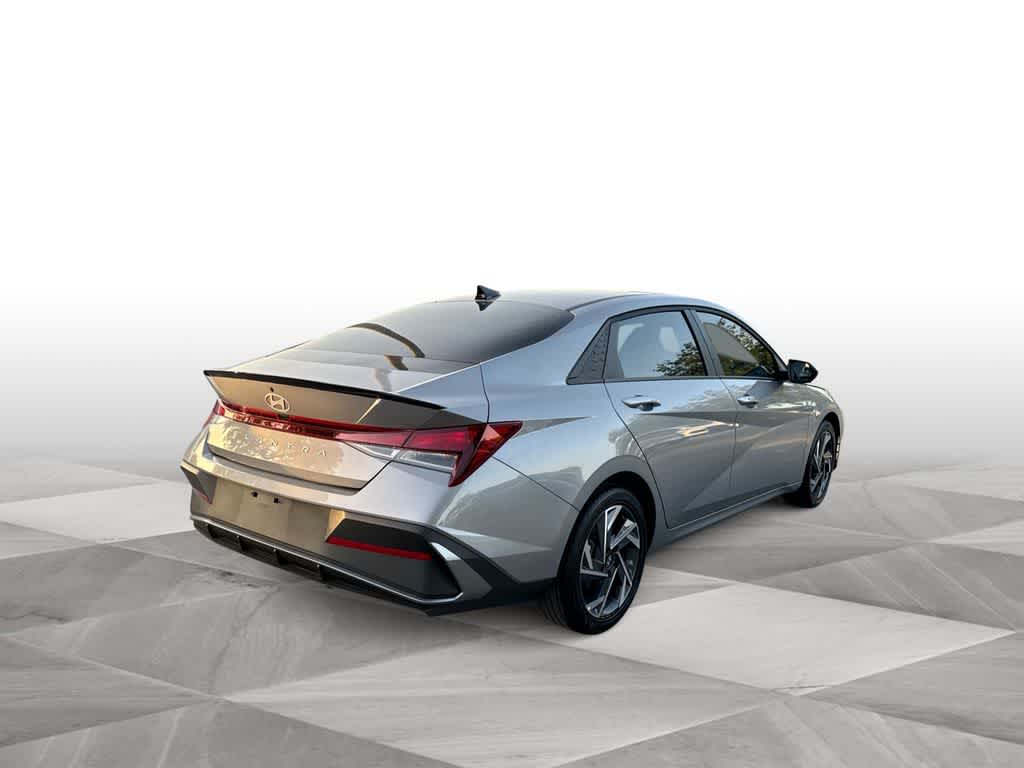 Thumbnail: 2025 Hyundai Elantra - 8