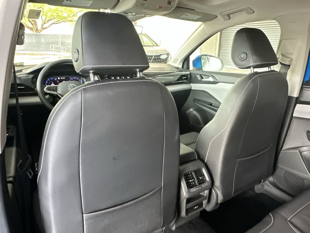 Thumbnail: 2022 Volkswagen Taos - 23