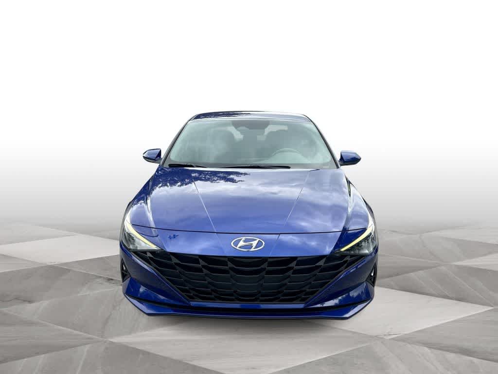 Thumbnail: 2023 Hyundai Elantra - 3