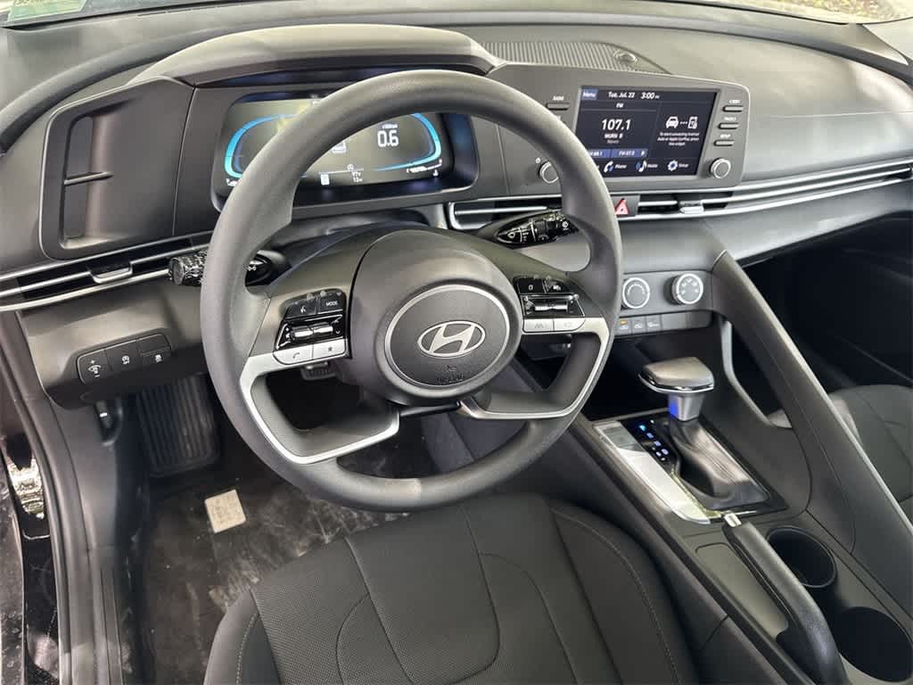 Thumbnail: 2025 Hyundai Elantra - 13