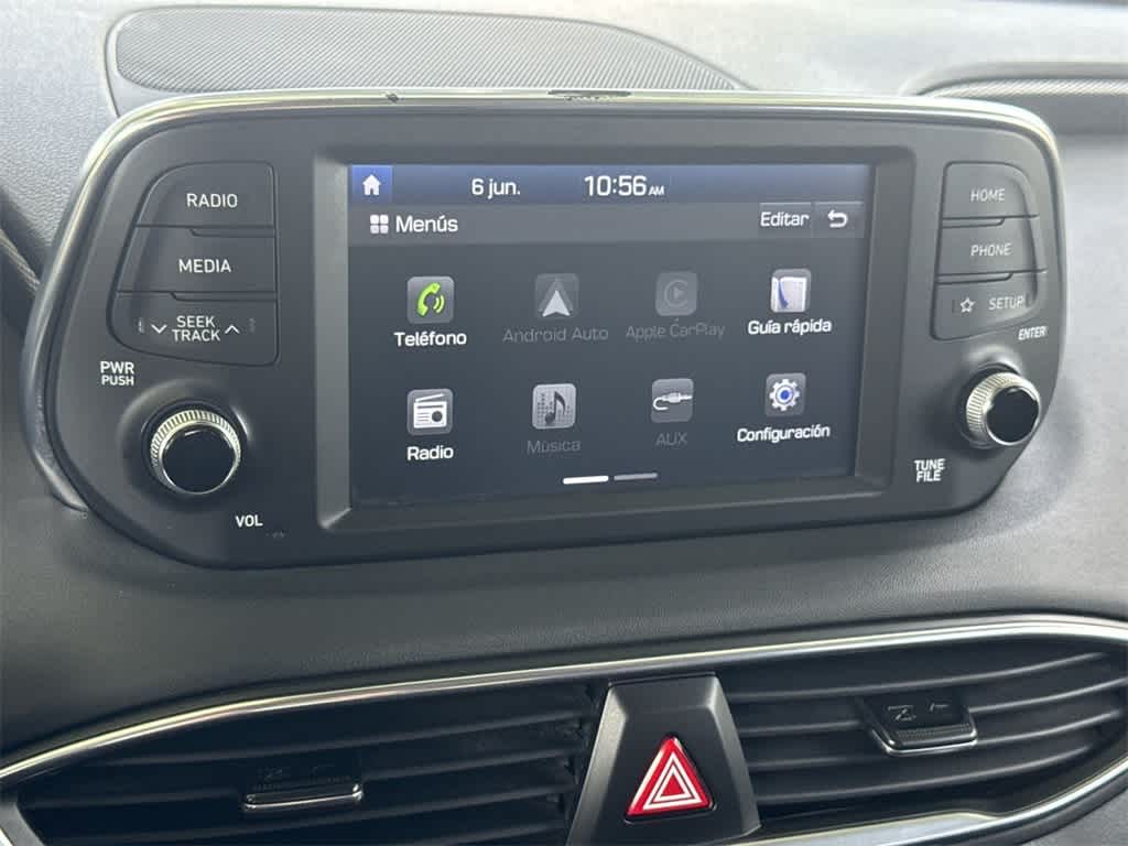 2020 Hyundai Santa Fe SE 17