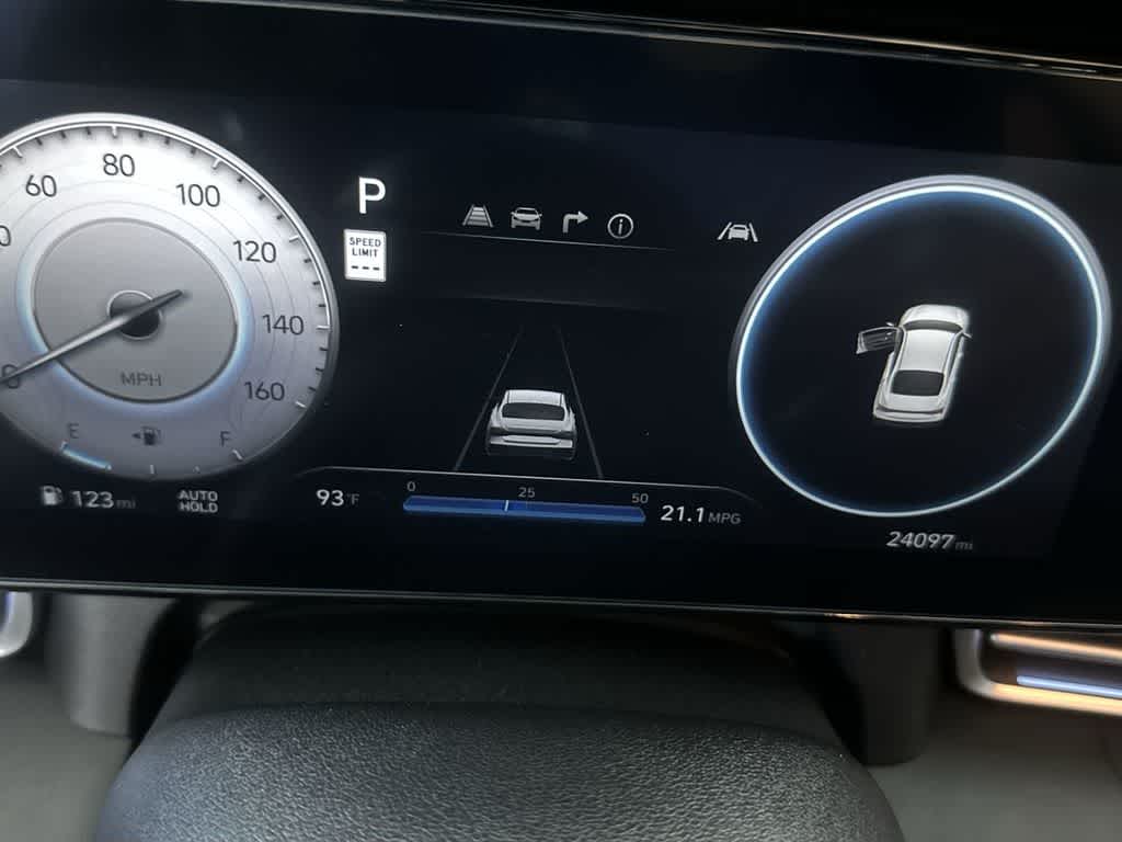 Thumbnail: 2024 Hyundai Elantra - 16
