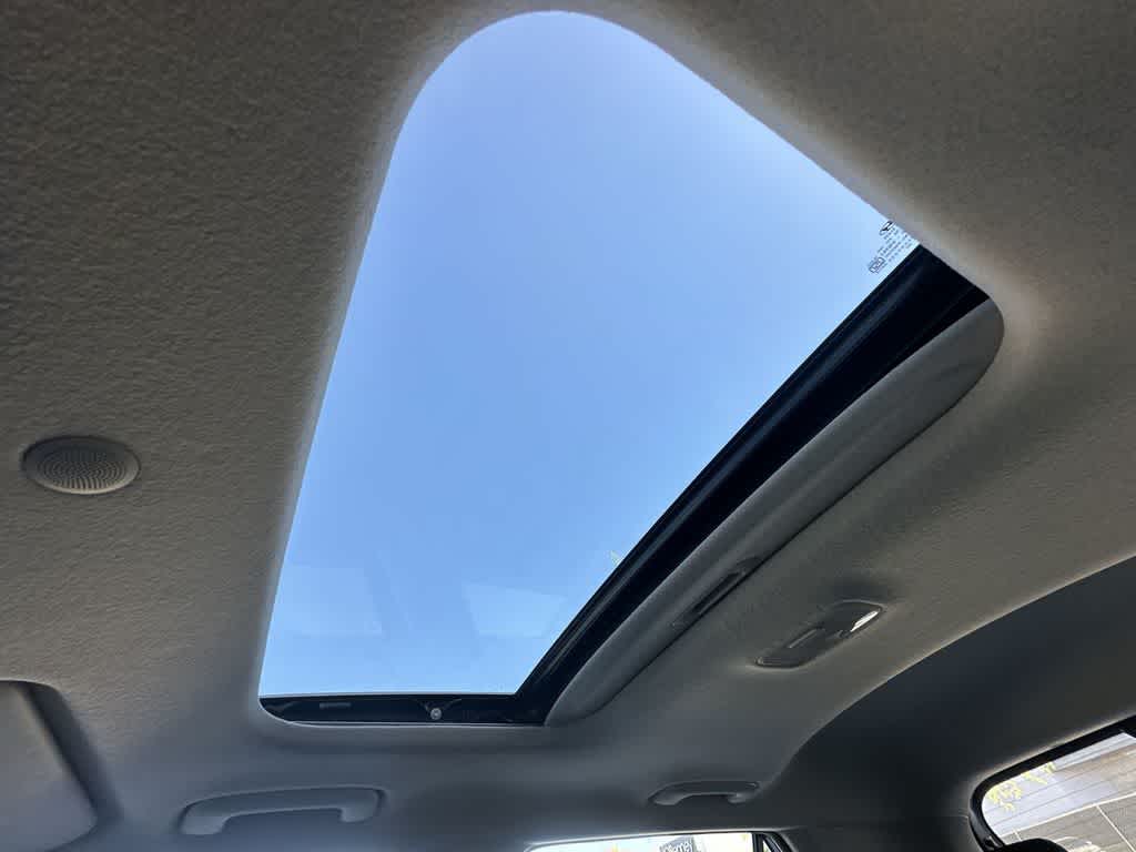 Thumbnail: 2025 Hyundai Venue - 17