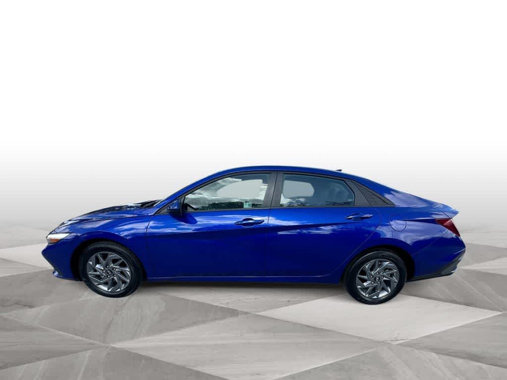 Thumbnail: 2024 Hyundai Elantra - 5