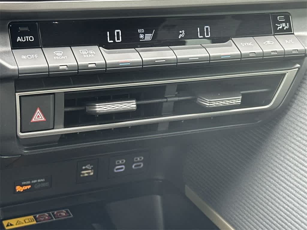 Thumbnail: 2025 Toyota Camry - 20