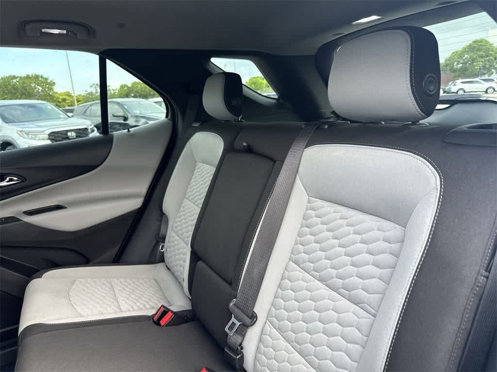 2020 Chevrolet Equinox LS 22