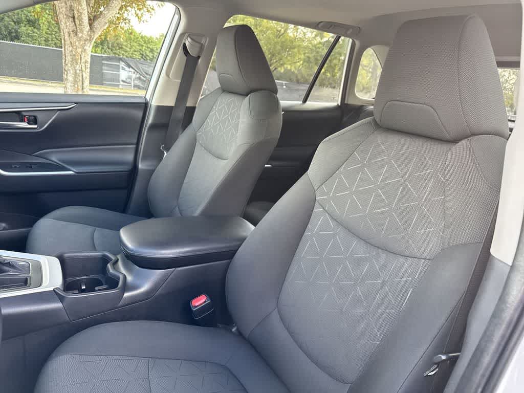 Thumbnail: 2024 Toyota RAV4 - 14