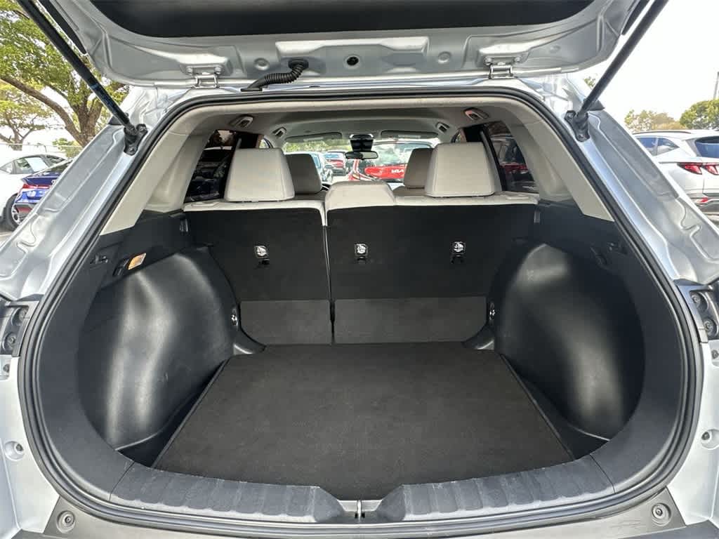 Thumbnail: 2022 Toyota Corolla Cross - 25