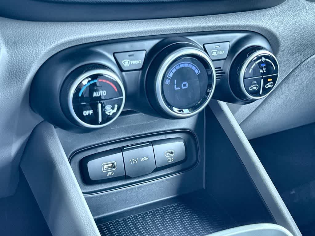 Thumbnail: 2025 Hyundai Venue - 20
