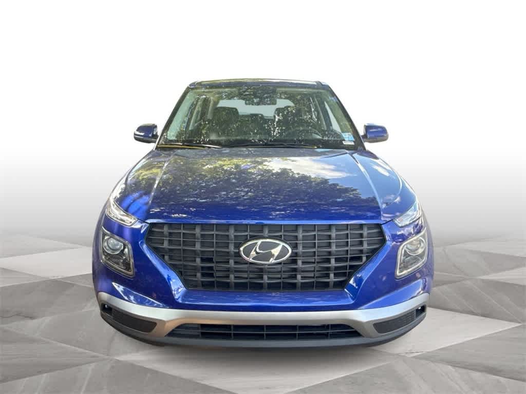 2025 Hyundai Venue SE 3