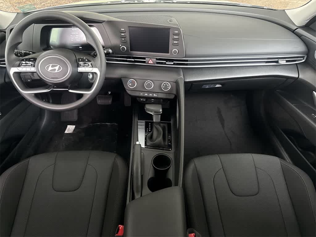 Thumbnail: 2025 Hyundai Elantra - 24