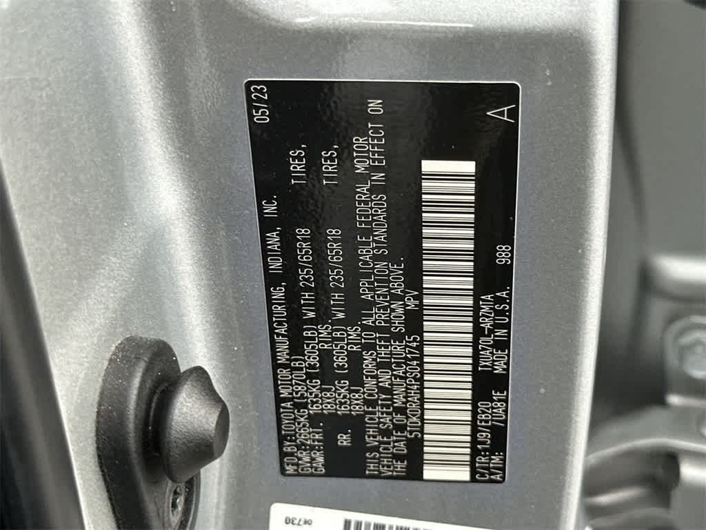 Thumbnail: 2023 Toyota Highlander - 29