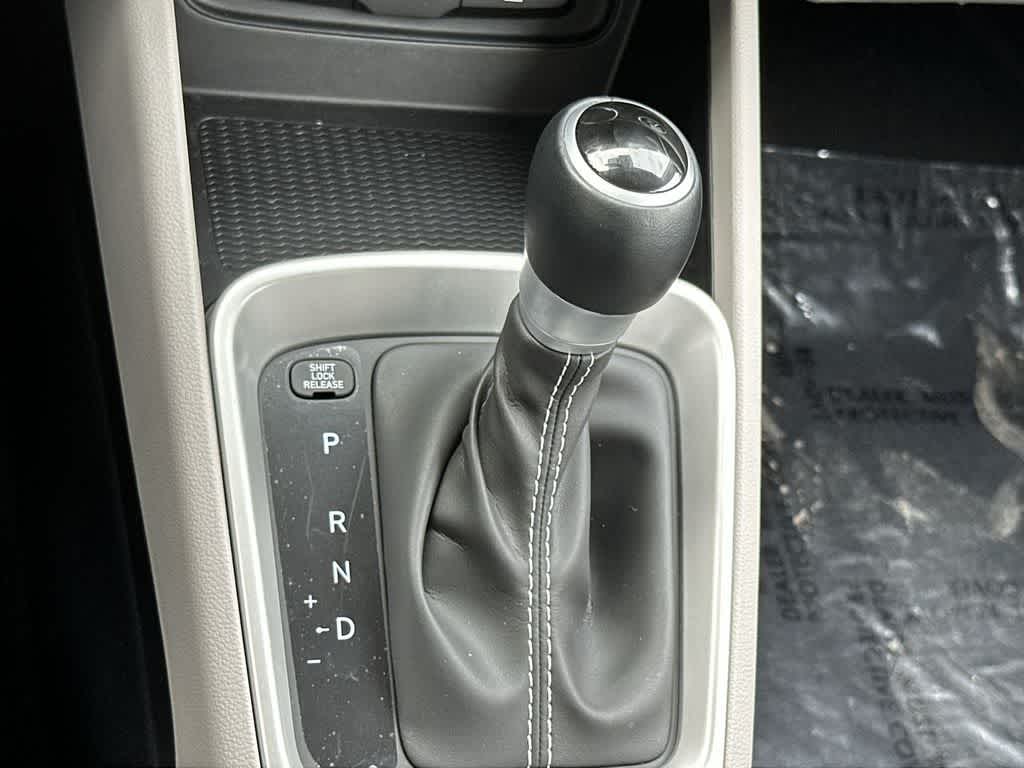 Thumbnail: 2025 Hyundai Venue - 21