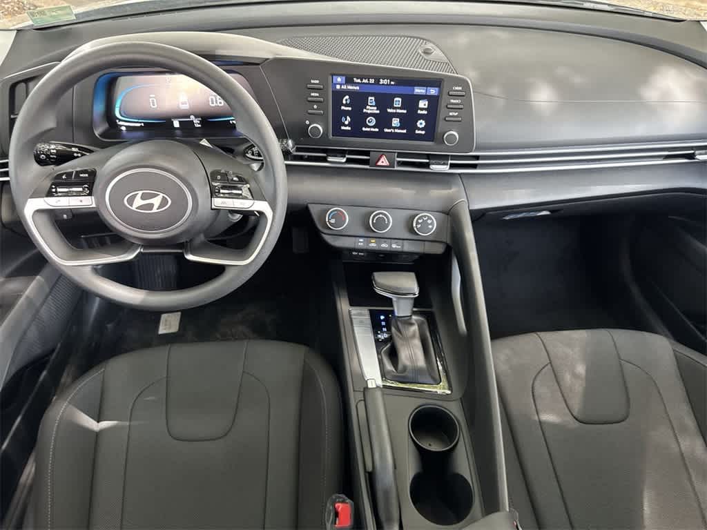 Thumbnail: 2025 Hyundai Elantra - 24