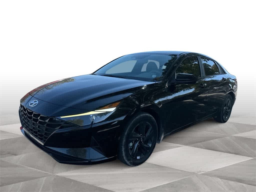 Thumbnail: 2022 Hyundai Elantra - 1