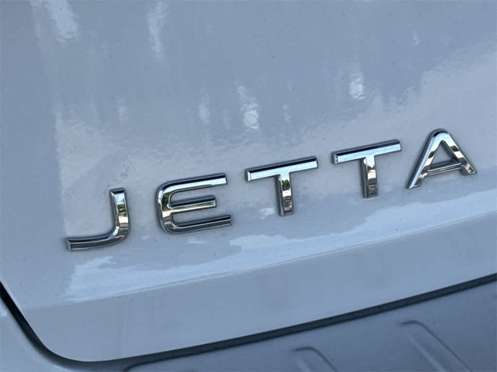 Thumbnail: 2023 Volkswagen Jetta - 10