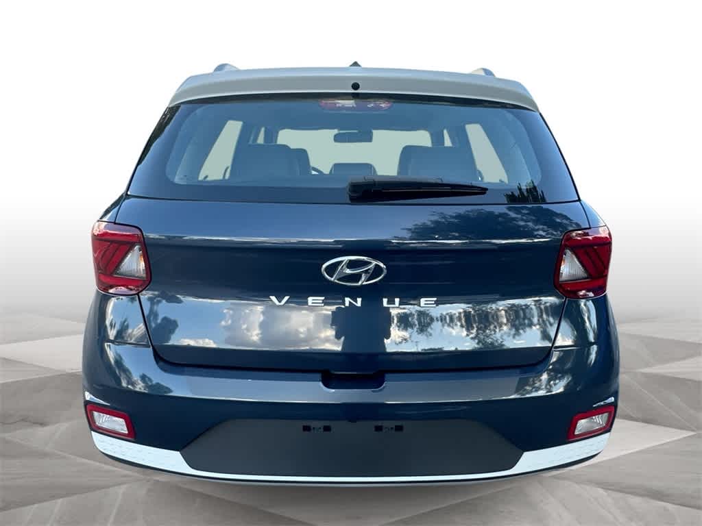 Thumbnail: 2023 Hyundai Venue - 7