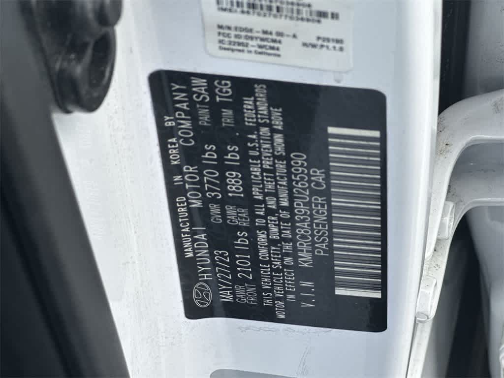 Thumbnail: 2023 Hyundai Venue - 29