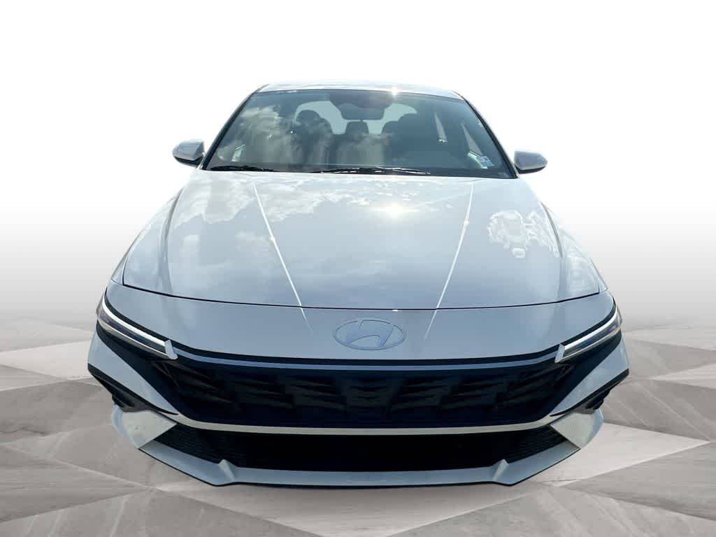 Thumbnail: 2026 Hyundai Elantra - 3