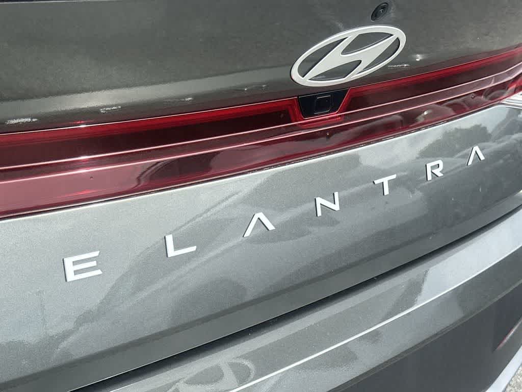Thumbnail: 2025 Hyundai Elantra - 11